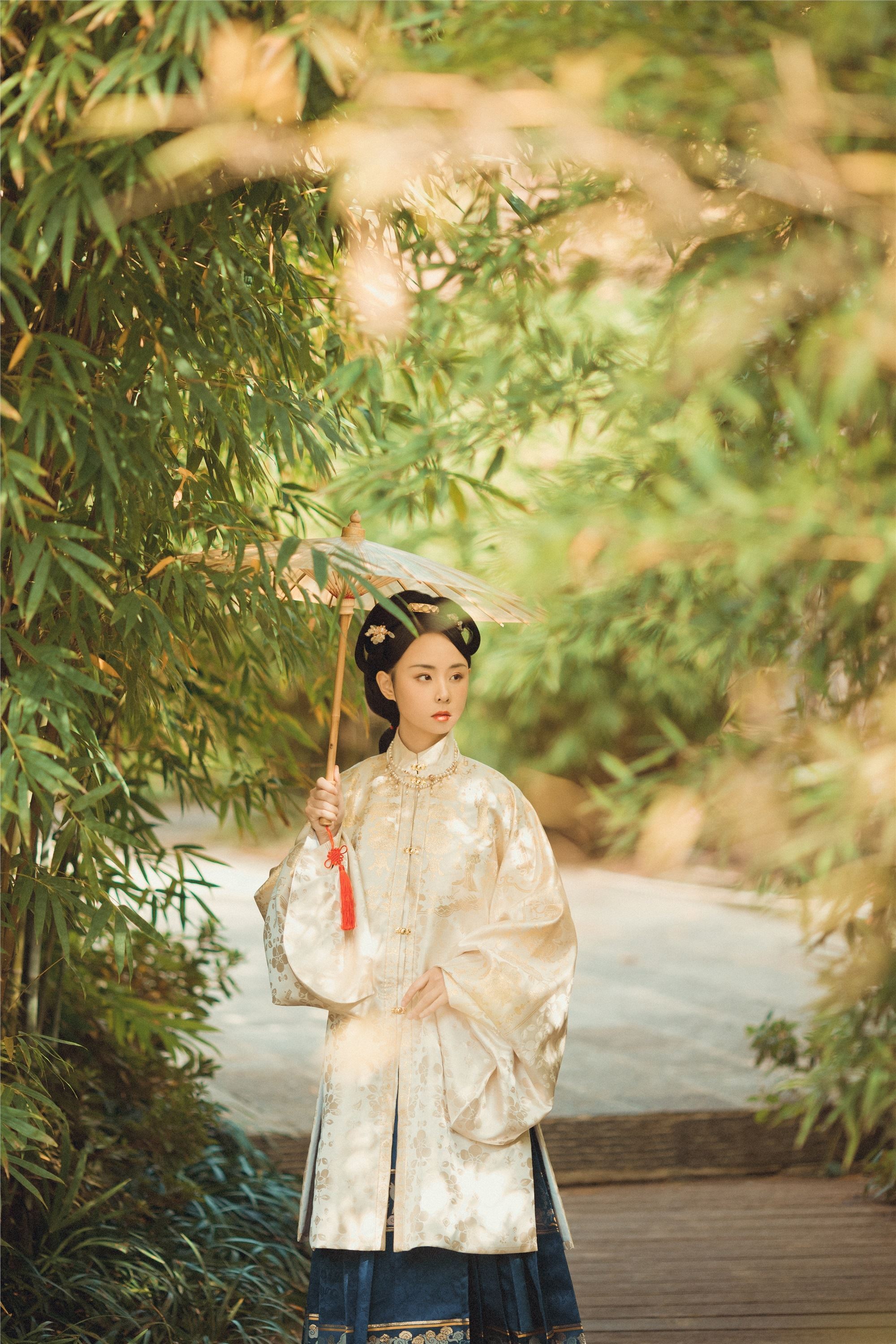 YITUYU艺图语 2021.09.03 寻枫 冯友薇